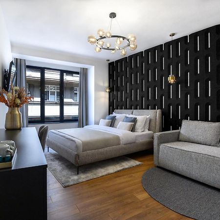 Urban Downtown Luxury Rooms And Suites Belgrade Exterior photo