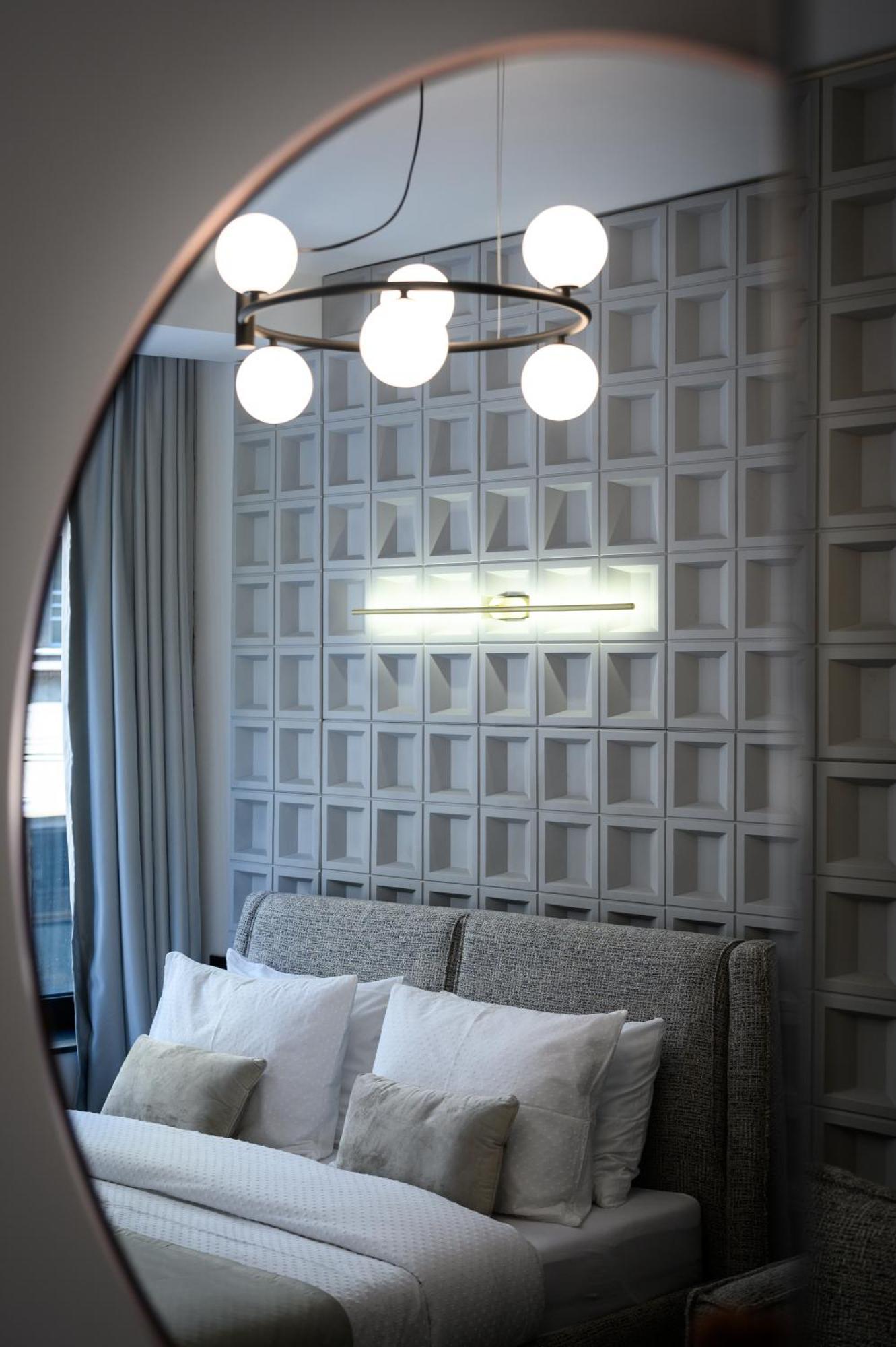 Urban Downtown Luxury Rooms And Suites Belgrade Exterior photo